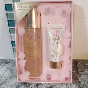 simple pleasures Body Set